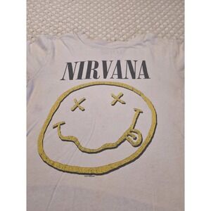 Nirvana T-Shirt XS Dazed Smile White/Pinkish Logo Distressed Vintage Wash Tee